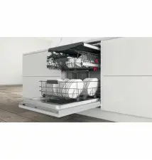 Máquina de Lavar Loiça WHIRLPOOL WIC3C26F (Semiembutido - 14 Talheres - Prateado)