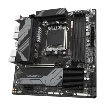 Gigabyte B650M DS3H motherboard AMD B650 Ranhura AM5 micro ATX