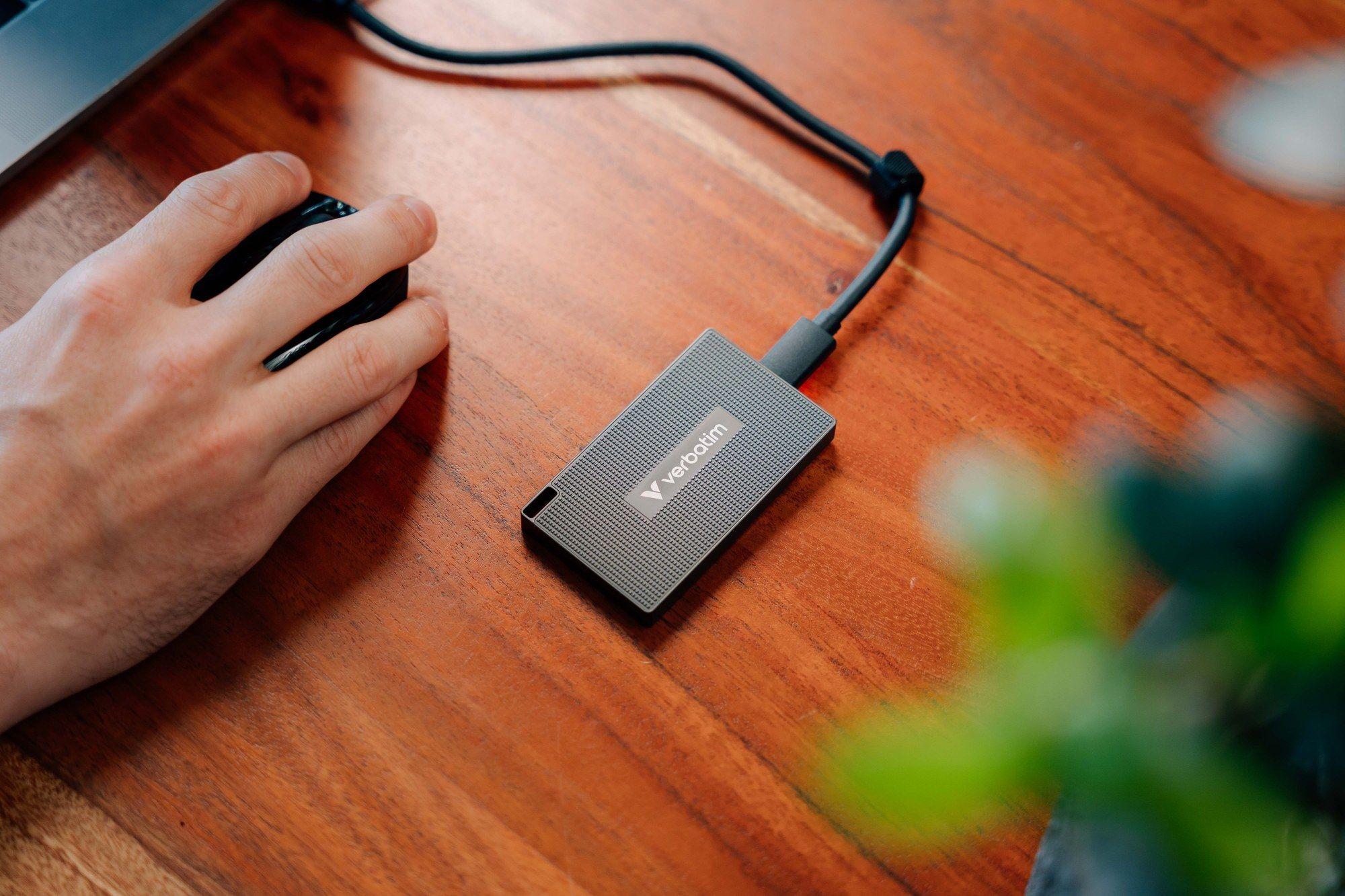 SSD VERBATIM Metal Mini SSD 32031 (1 TB - M.2 - USB 3.2 Gen 2x2 - Cinzento), miniatura 9