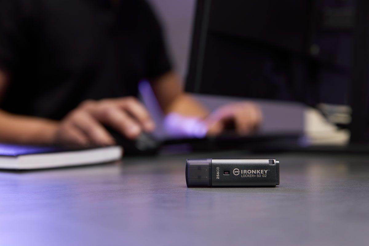 Pen USB KINGSTON IronKey Locker+ 50 G2 (Com tampa - USB Type-A - 3.2 Gen 1 - Preto), miniatura 8