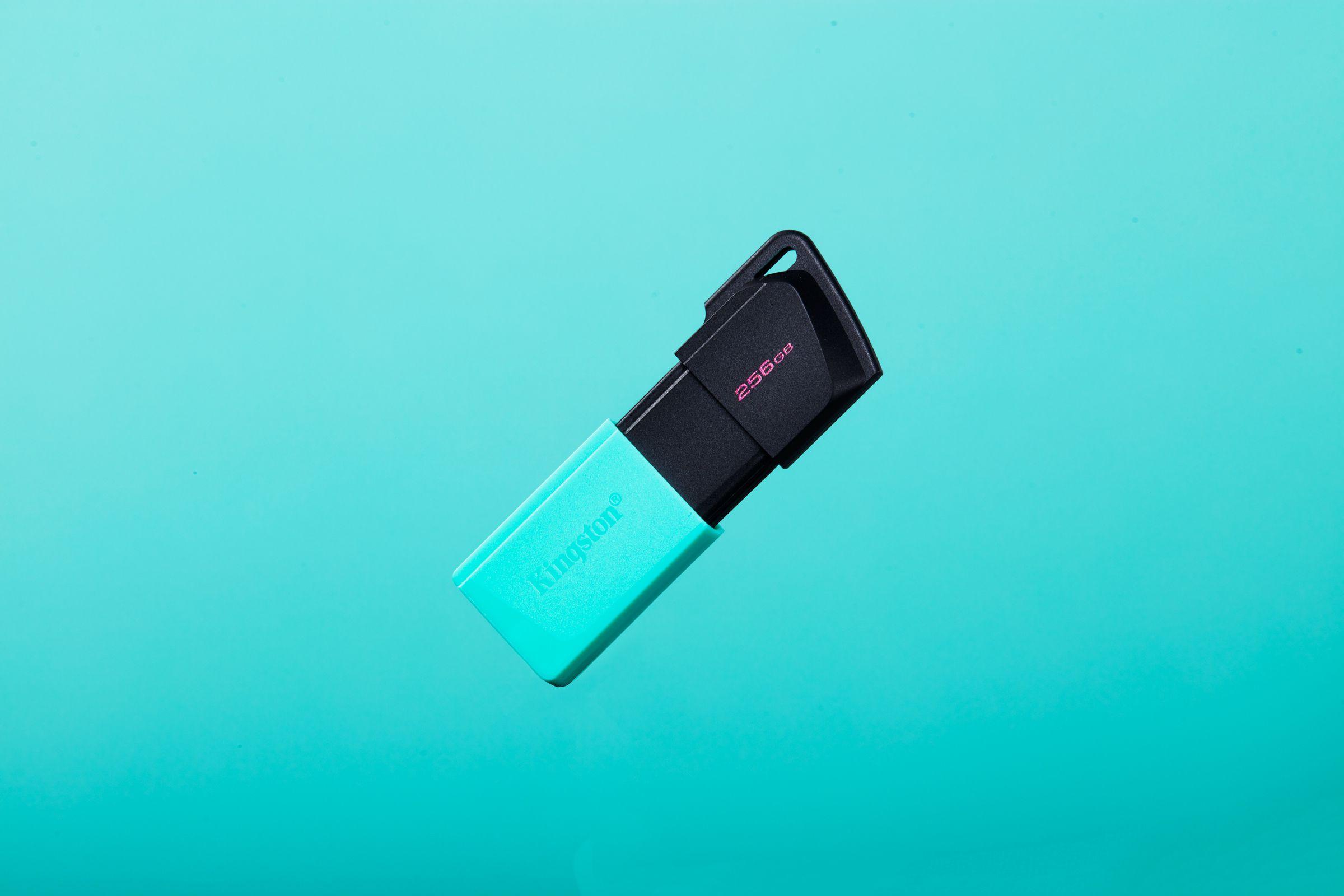 Pen USB KINGSTON DataTraveler Exodia M (256 GB - Deslizante - USB Tipo-A - Preto e Turquesa) — miniatura 8