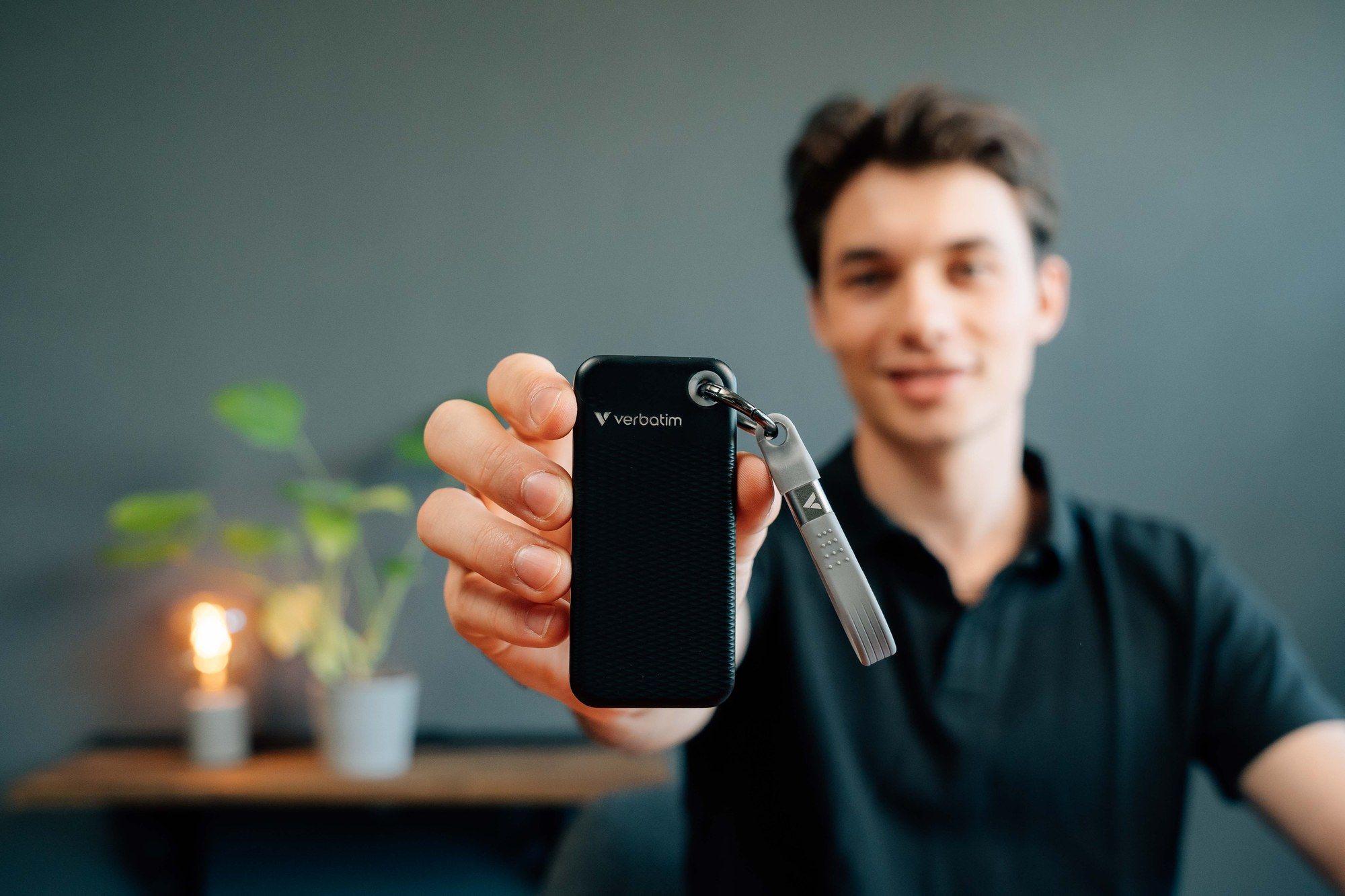 SSD VERBATIM Pocket SSD 32190 (1 TB - M.2 - USB Type-C - Preto/Cinzento) — miniatura 4