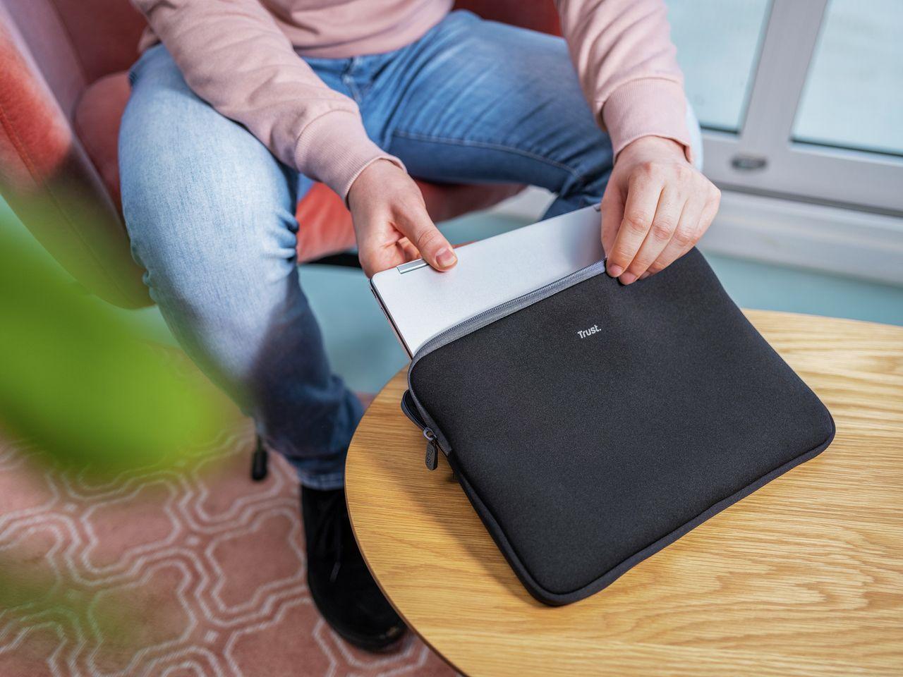 Bolsa para Portátil TRUST Primo Soft Sleeve 21251 (13,3" - Neopreno - 33,8 cm - Preto) — miniatura 7