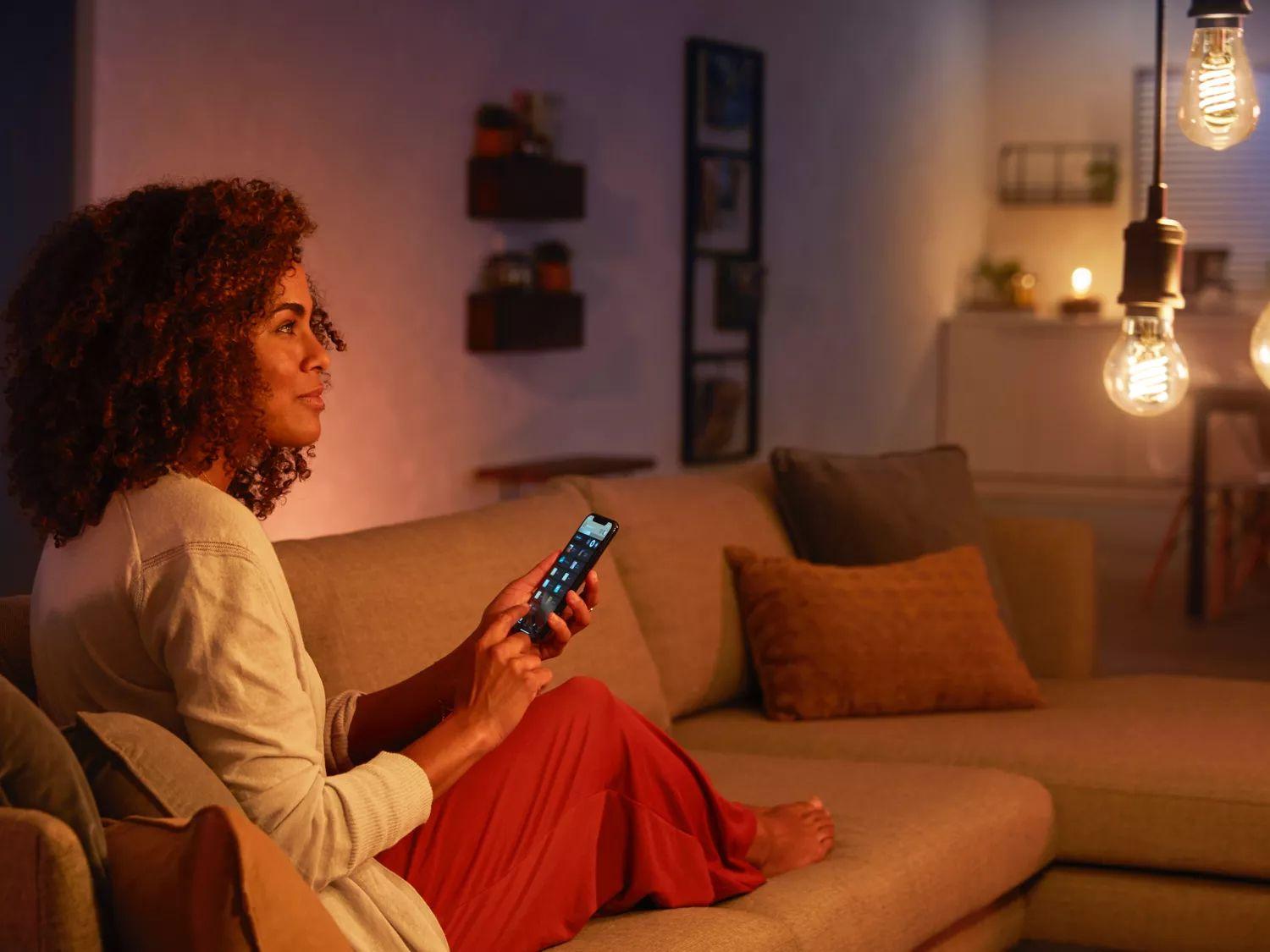 Lâmpada LED Inteligente PHILIPS Hue Filament G93 (Transparente) — miniatura 4