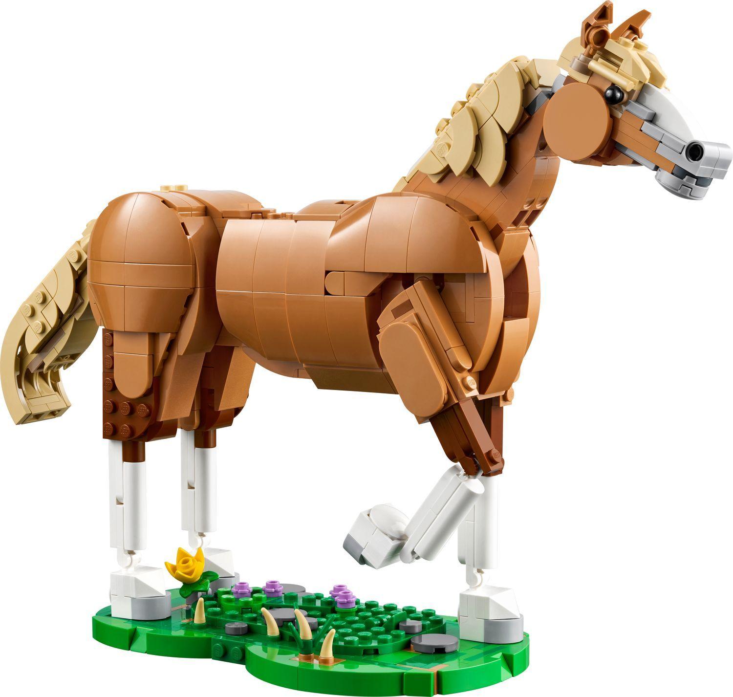 LEGO 31166 Creator Cavalo Encantador (9+ anos - 685 peças)