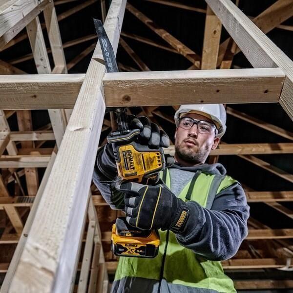 Serra Sabre DEWALT DCS369N-XJ (Preto e Amarelo)