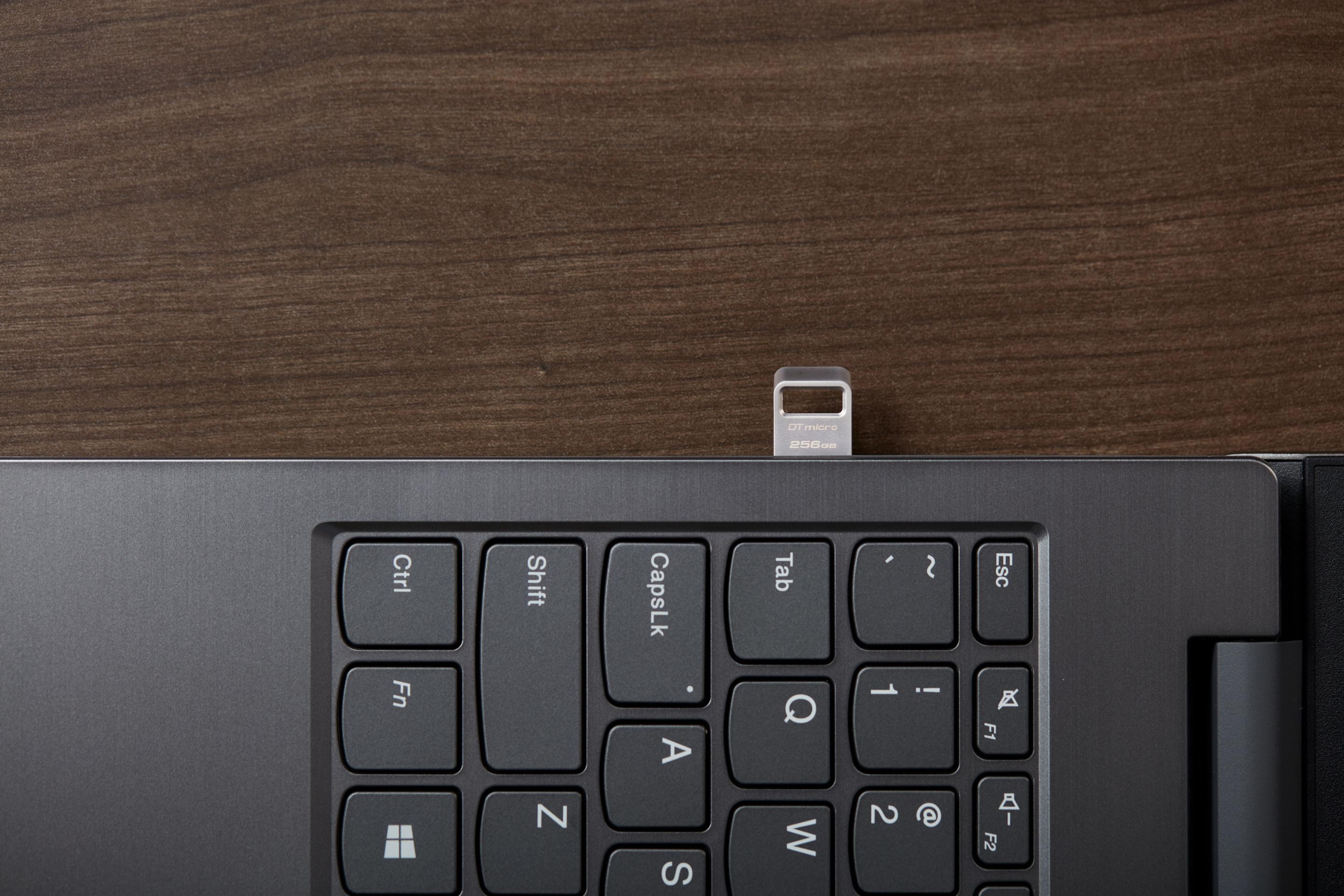 Pen USB KINGSTON DataTraveler Micro DTMC3G2/256GB (256 GB - Sem tampa - USB Type-A - Prateado) — miniatura 10