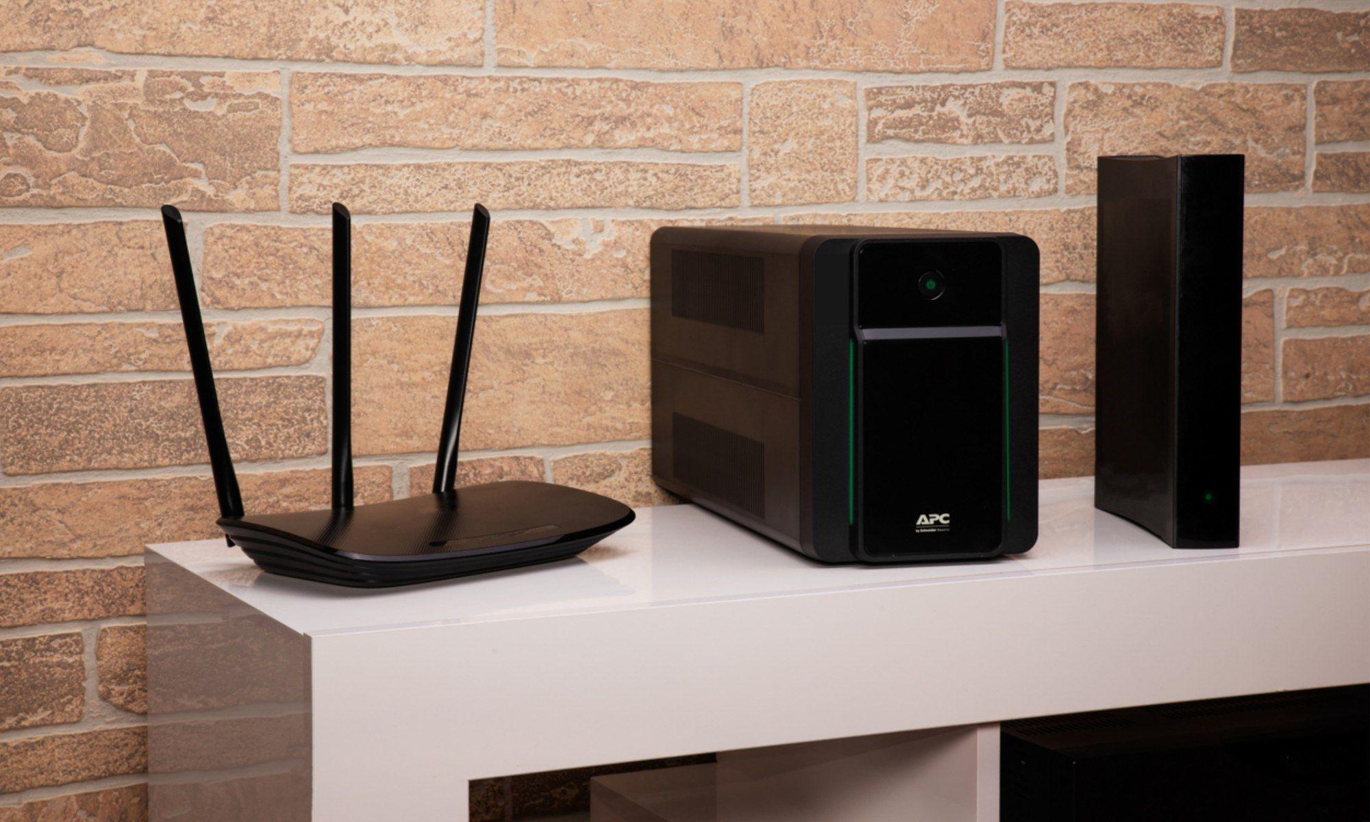 UPS APC BX2200MI (Cabo de alimentação de entrada - USB 2.0, tipo B - Preto) — miniatura 3