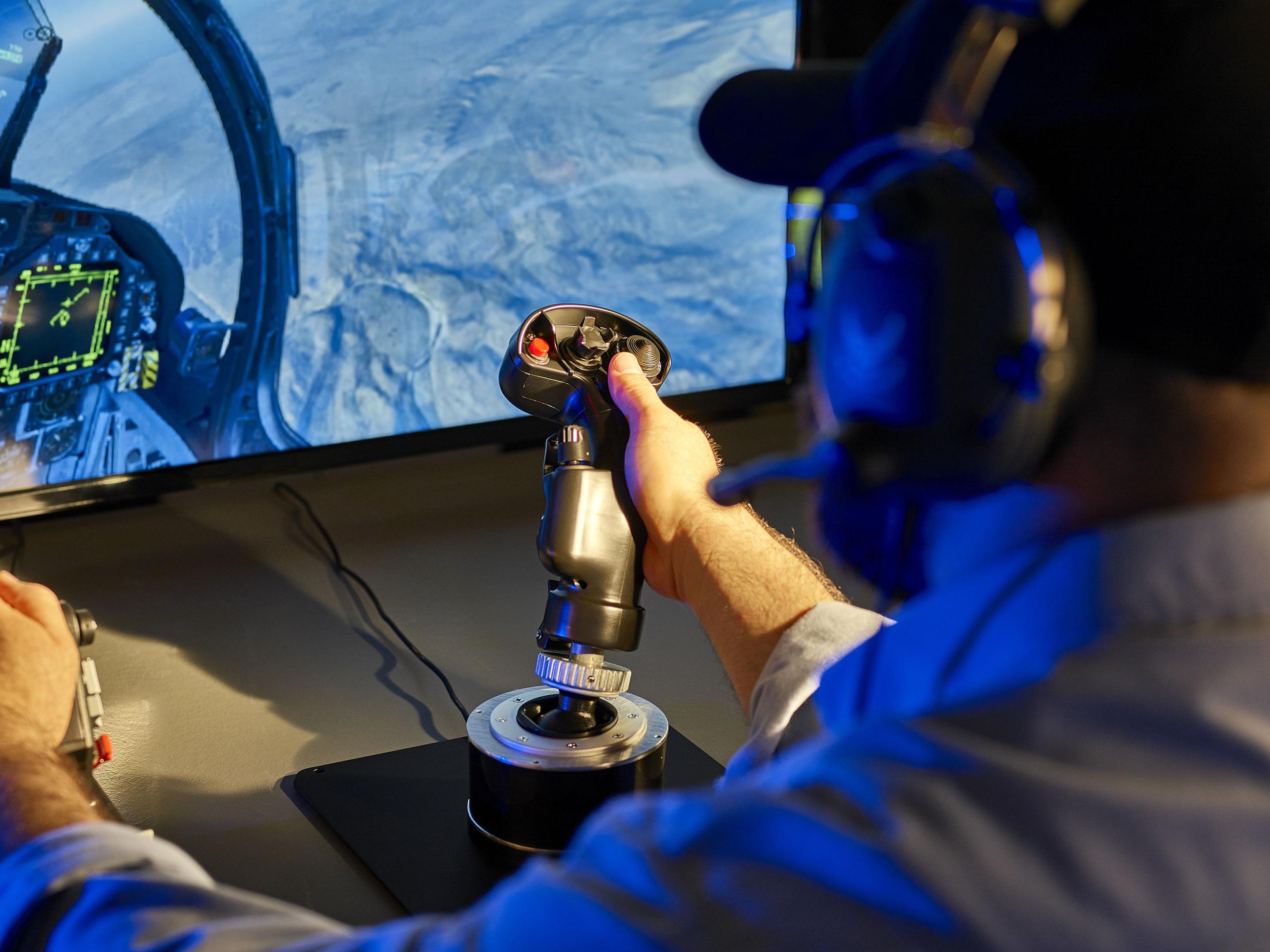 Manípulo de Voo THRUSTMASTER F/A-18C Hornet HOTAS Add-On Grip (PC - Com fios - Preto) — miniatura 7