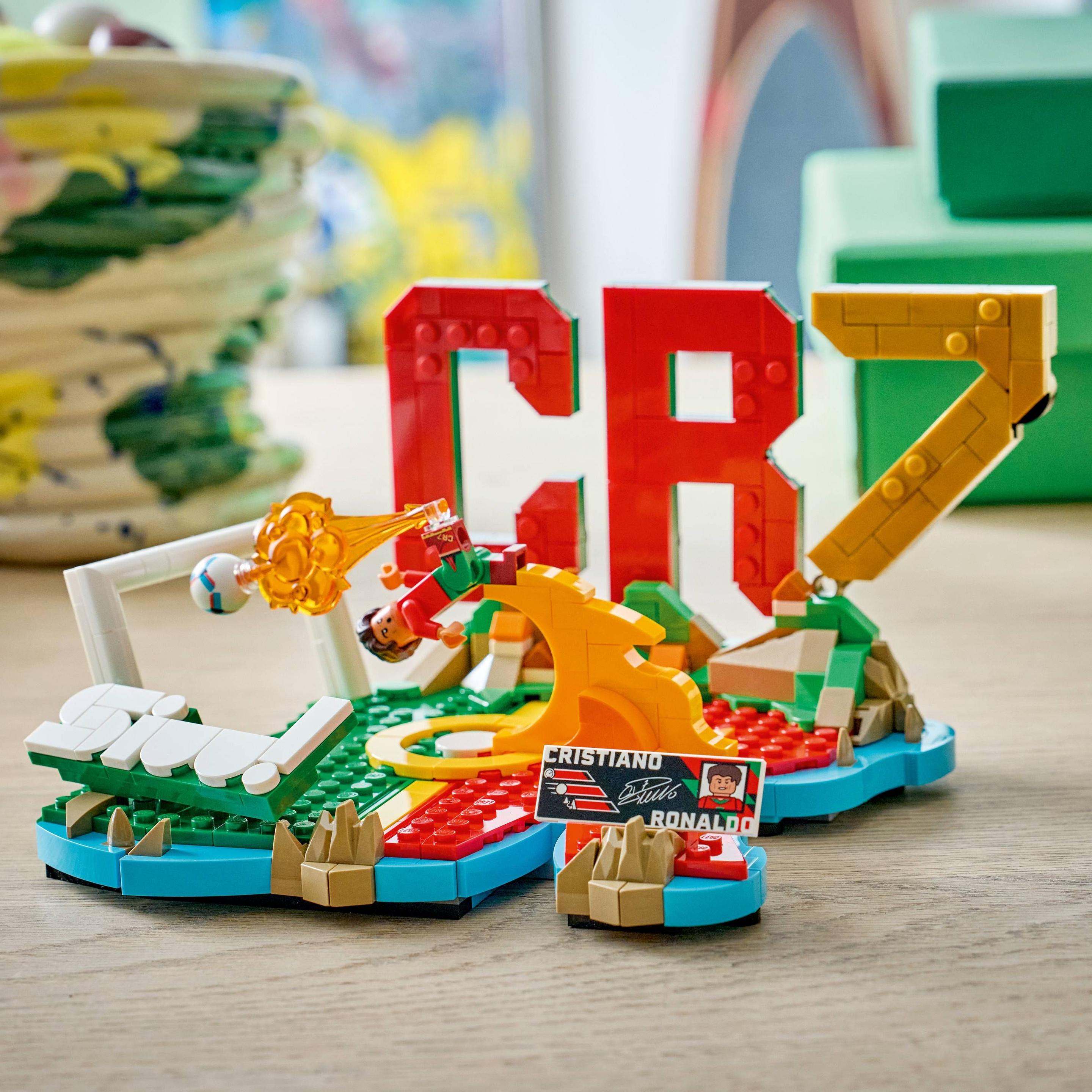 LEGO 43012 Editions Cristiano Ronaldo - Destaques do Futebol (10+ anos - 490 peças), miniatura 5