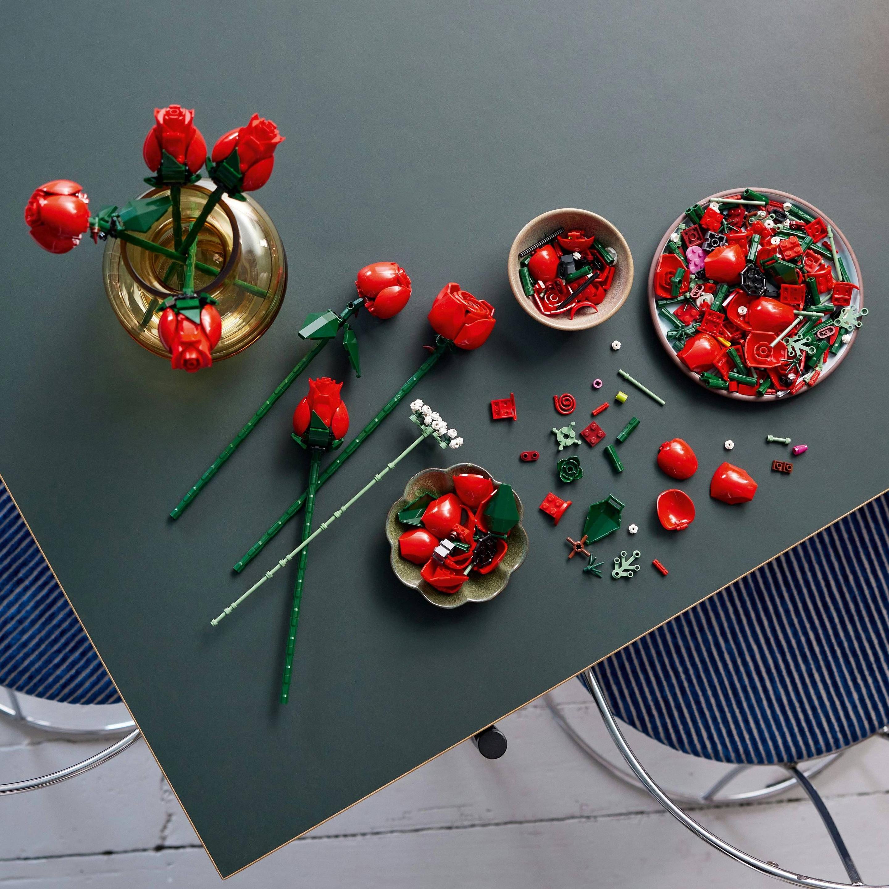 LEGO 10328 Icons Buquê de Rosas (18+ anos - 822 peças) — miniatura 6