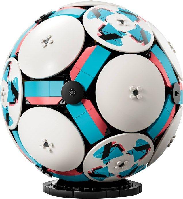 LEGO 43019 Editions Bola de Futebol (10+ anos - 1498 peças), miniatura 2