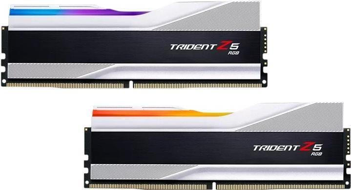 Memória RAM G.SKILL Trident Z5 RGB F5-8000J3848H16GX2-TZ5RS (8000 MHz - 32 GB - DIMM)