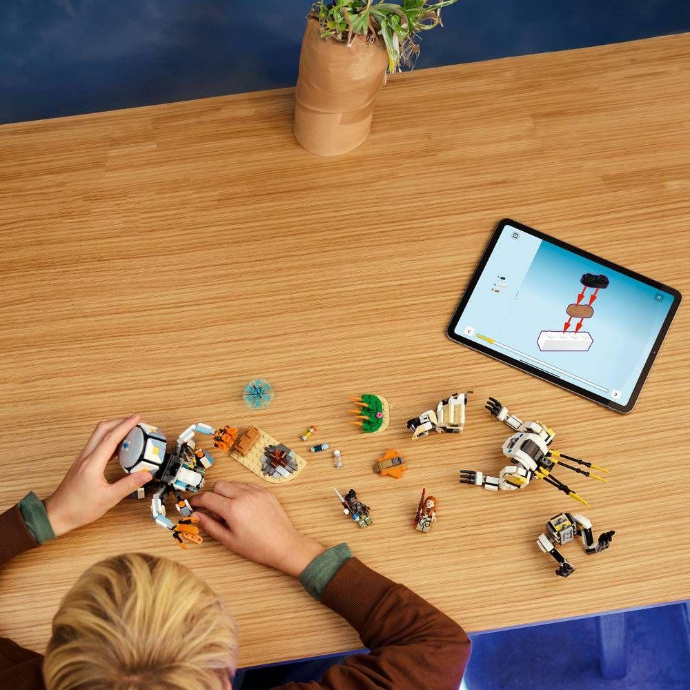 LEGO 77037 Horizon Aloy e Varl contra Carapaça e Dentes de Serra (9+ anos - 768 peças) — miniatura 5
