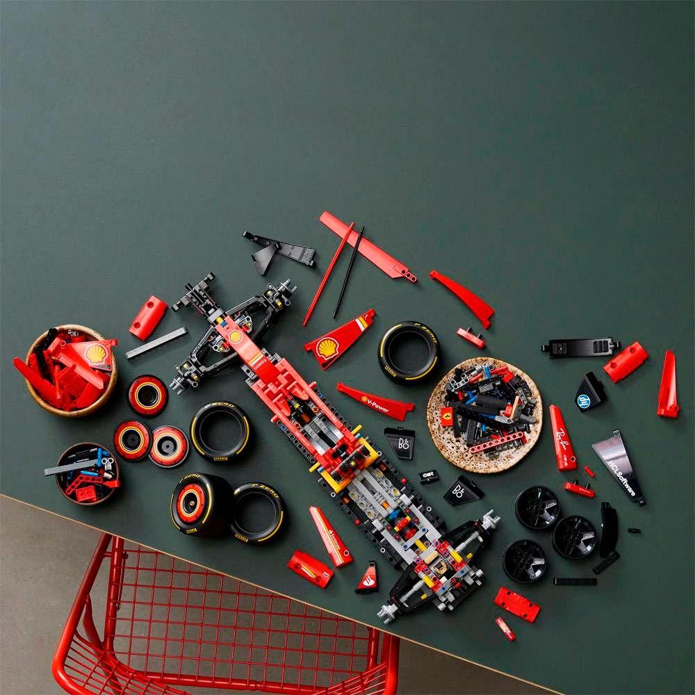 LEGO 42207 Technic Carro Ferrari SF-24 F1 (18+ anos - 1361 peças) — miniatura 5