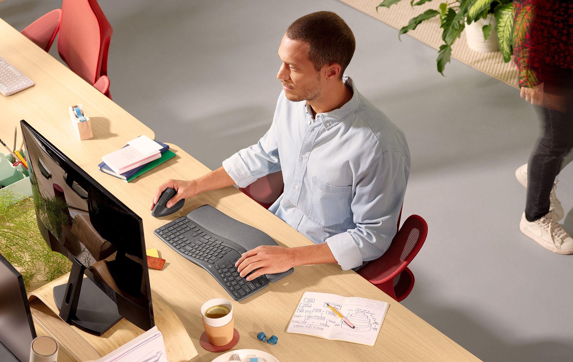 Teclado LOGITECH ERGO K860 (Nórdico - Teclas semi-mecânicas - Tamanho completo - Grafite) — miniatura 8