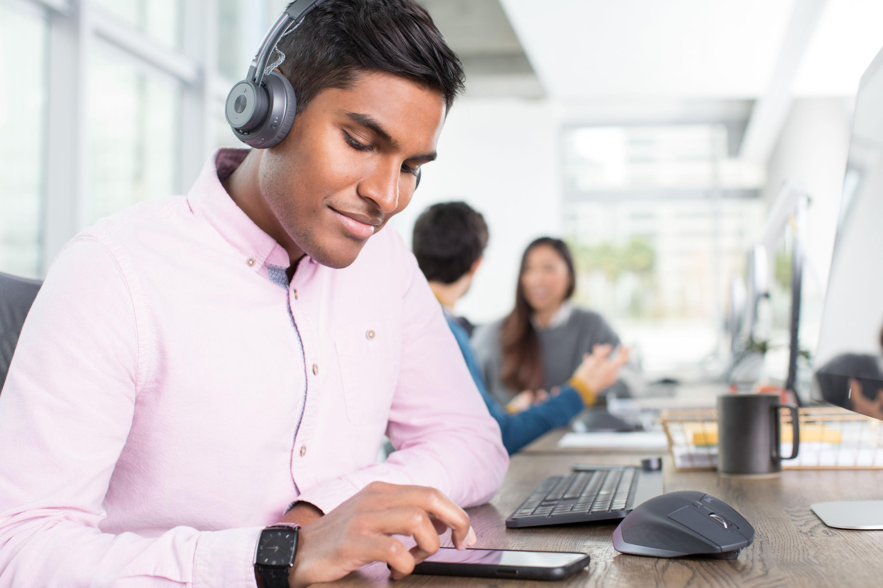 Auscultadores LOGITECH Zone Wireless (Binaural - Sem fios - Supra-aural - Grafite) — miniatura 11