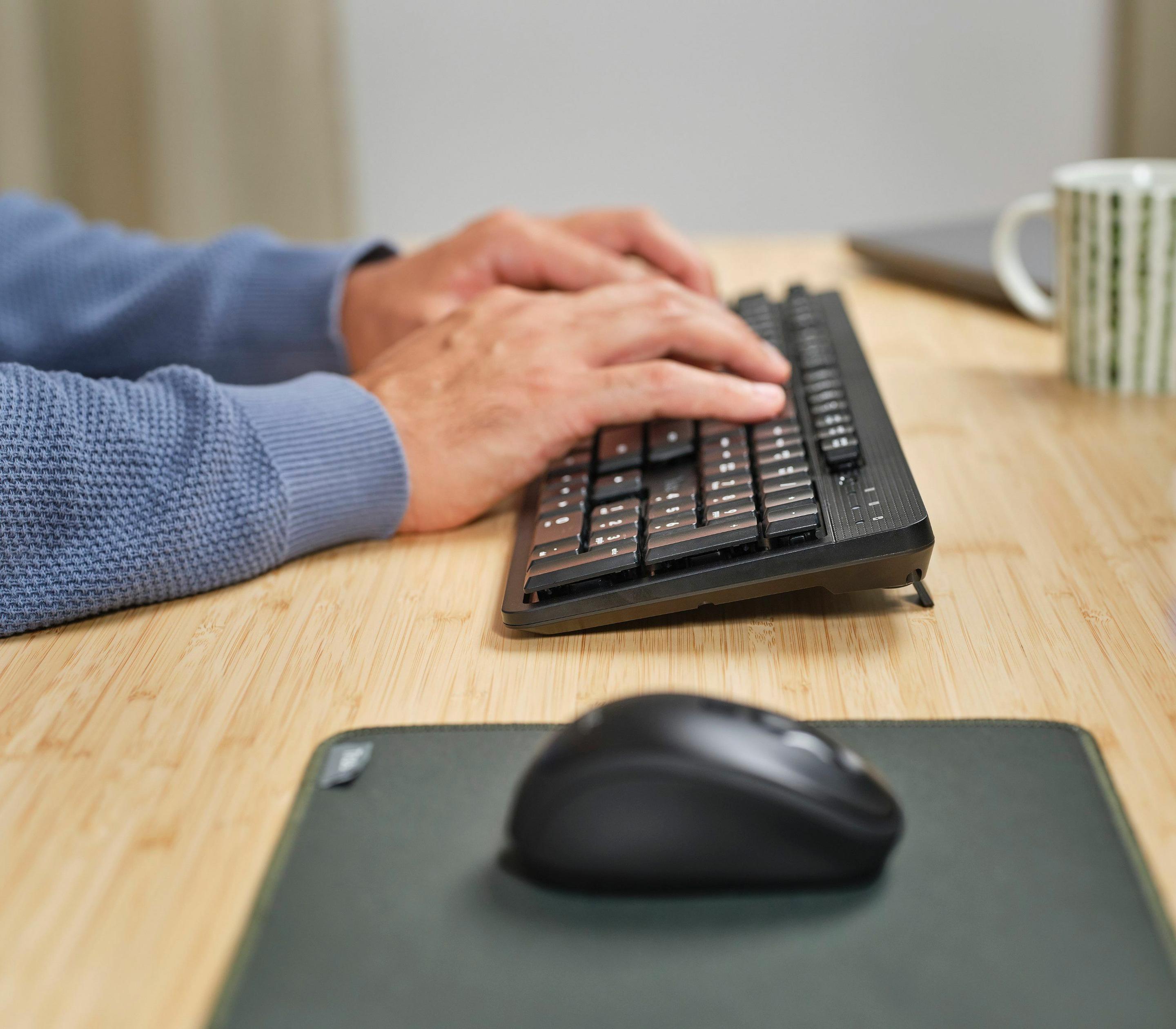 Conjunto de Teclado e Rato TRUST TKM-360 (Espanhol - Interruptor de membrana - Tamanho completo - Preto) — miniatura 7