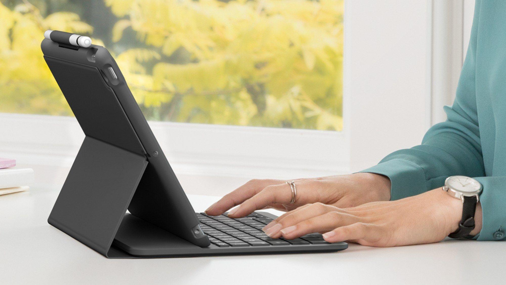 Teclado LOGITECH Slim Folio (Nórdico - Padrão - Bluetooth - Grafite) — miniatura 6