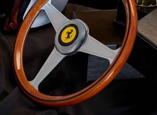Volante Add-on THRUSTMASTER Ferrari 250 GTO (PC - Madeira e Cinzento) — miniatura 11