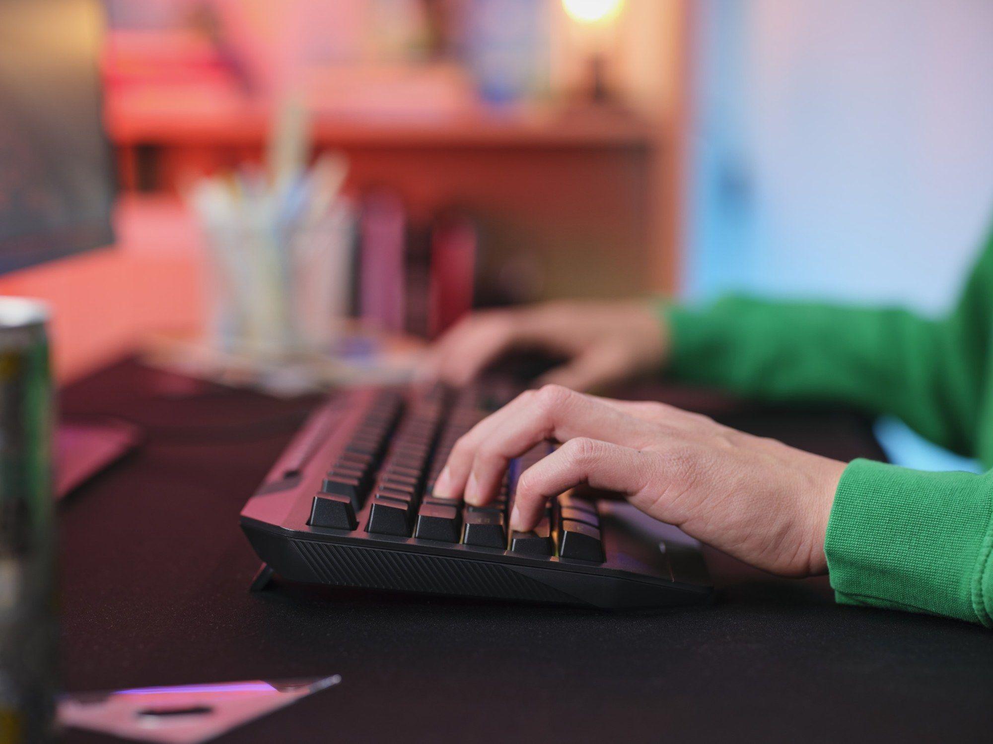 Teclado TRUST GXT 836 Evocx (Espanhol - Interruptor de membrana - Tamanho completo - Preto) — miniatura 8