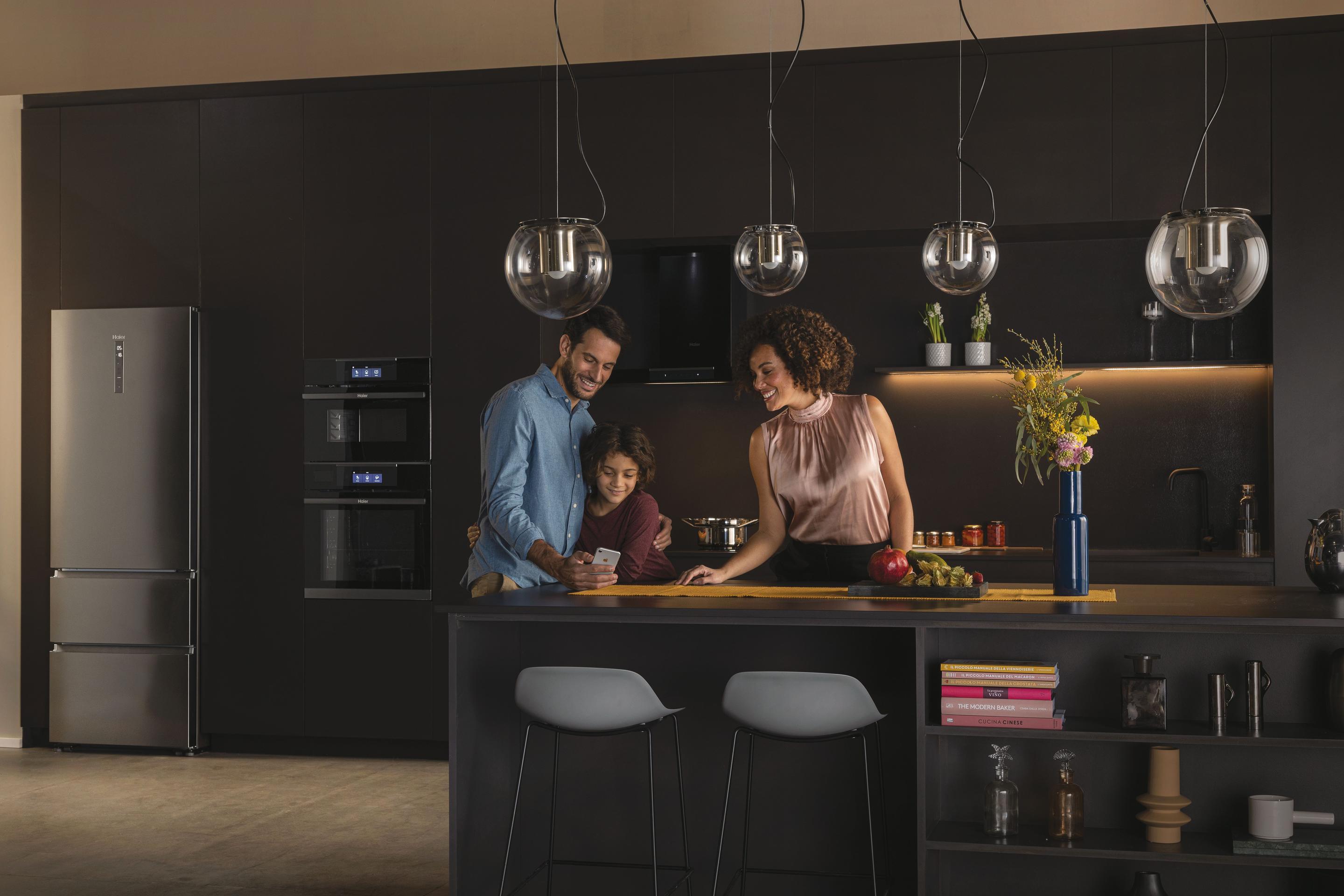Frigorífico Combinado Independente HAIER 3D 70 Série 7 HTW7720ENMP (483 l - hOn - 200,6x70x67,5 cm - Cinzento) — miniatura 14