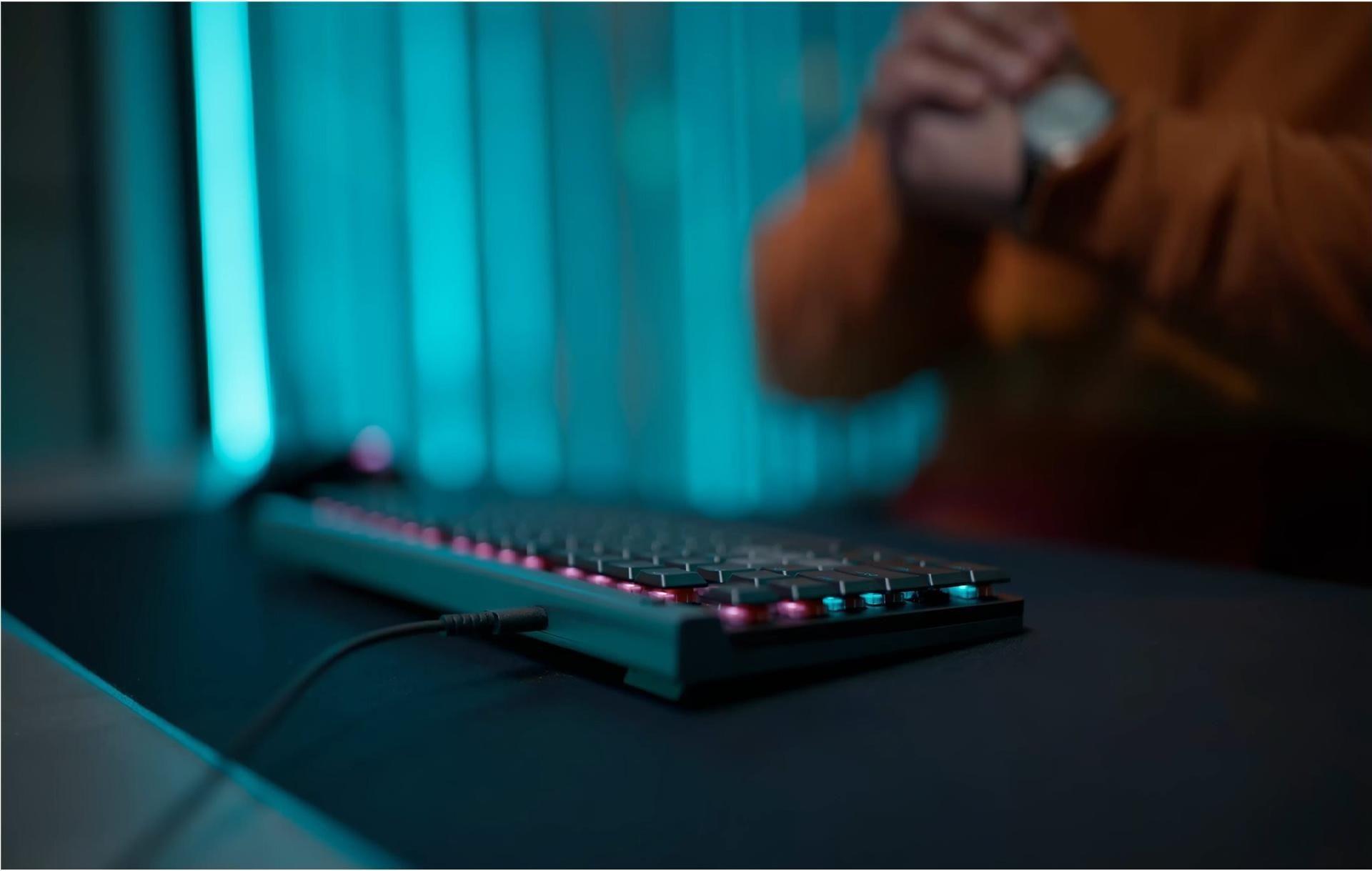 Teclado LOGITECH G515 TKL Rapid (Estados Unidos - Magnético-mecânico analógico - Sem teclado numerico - Preto)