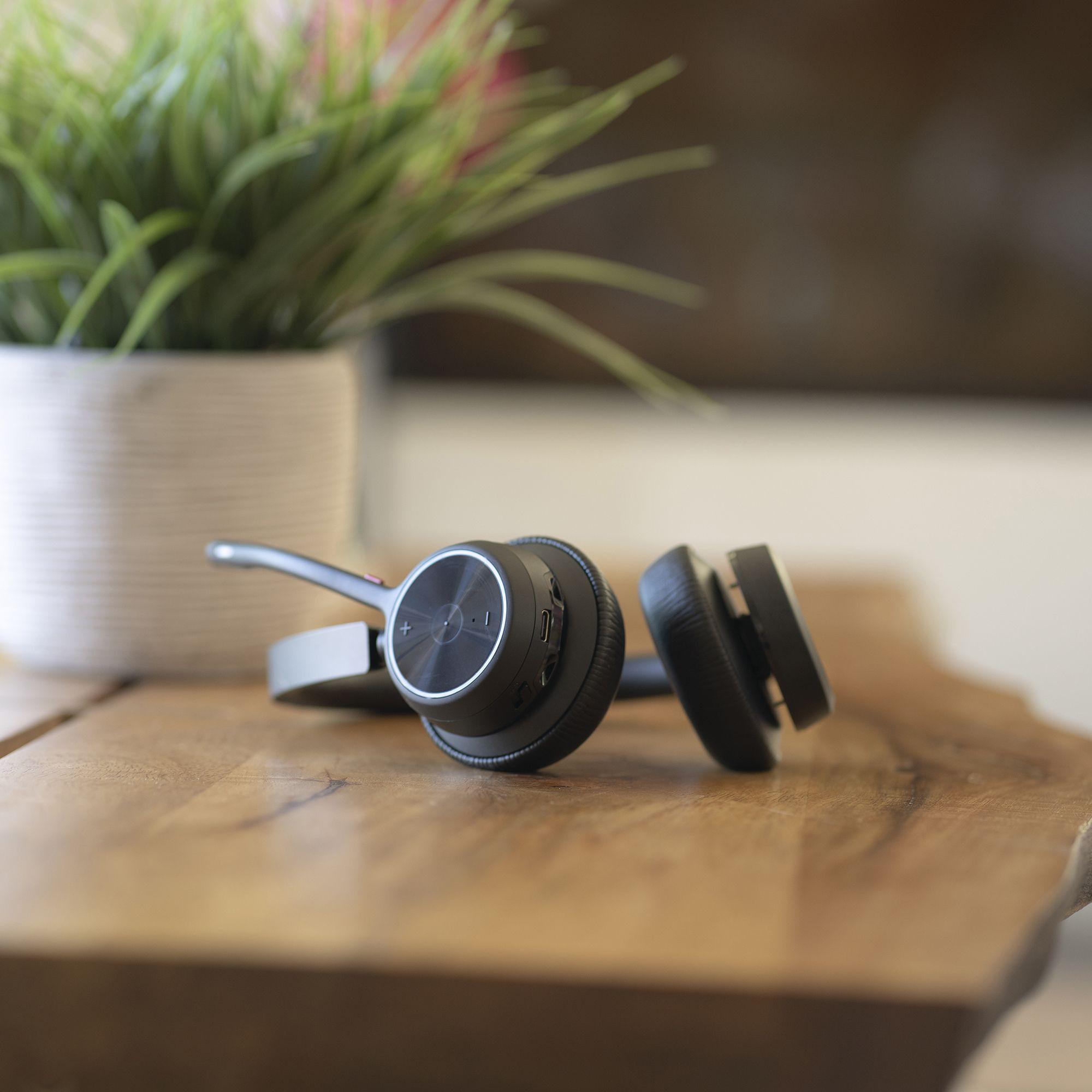 Headset POLY Voyager 4320 UC (Binaural - Com fios e sem fios - Supra-aural - Preto) — miniatura 5