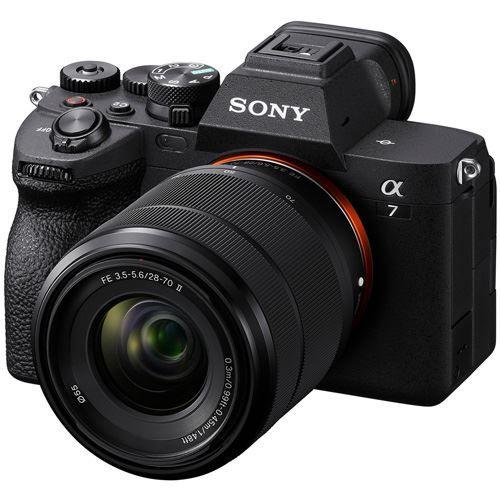 Máquina Fotográfica Mirrorless SONY Alpha 7 Mark III Kit + SEL 28-70 II (Objetiva FE 28-70 mm f/3.5-5.6 OSS II)