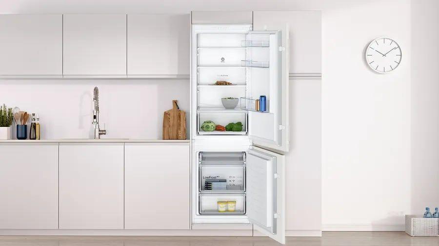 Frigorífico Combinado Encastre BALAY 3KIE711S (267 l - 177,2x54,1x54,8 cm - 54 cm - Branco) — miniatura 2