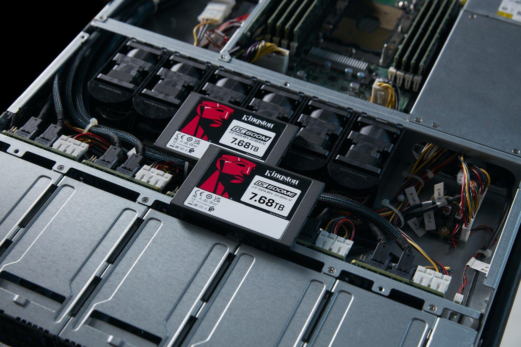 SSD KINGSTON DC600ME (7,68 TB - 2,5" - SATA) — miniatura 5