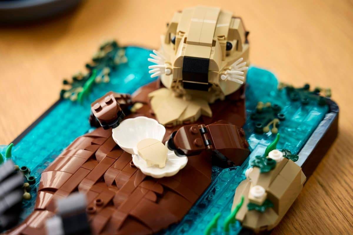 LEGO 21366 Ideas Lontras Marinhas Flutuantes (18+ anos - 1234 peças), miniatura 4