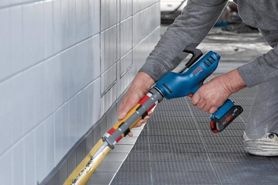Pistola de Silicone BOSCH GCG 18V-310 Professional (Azul/Preto)