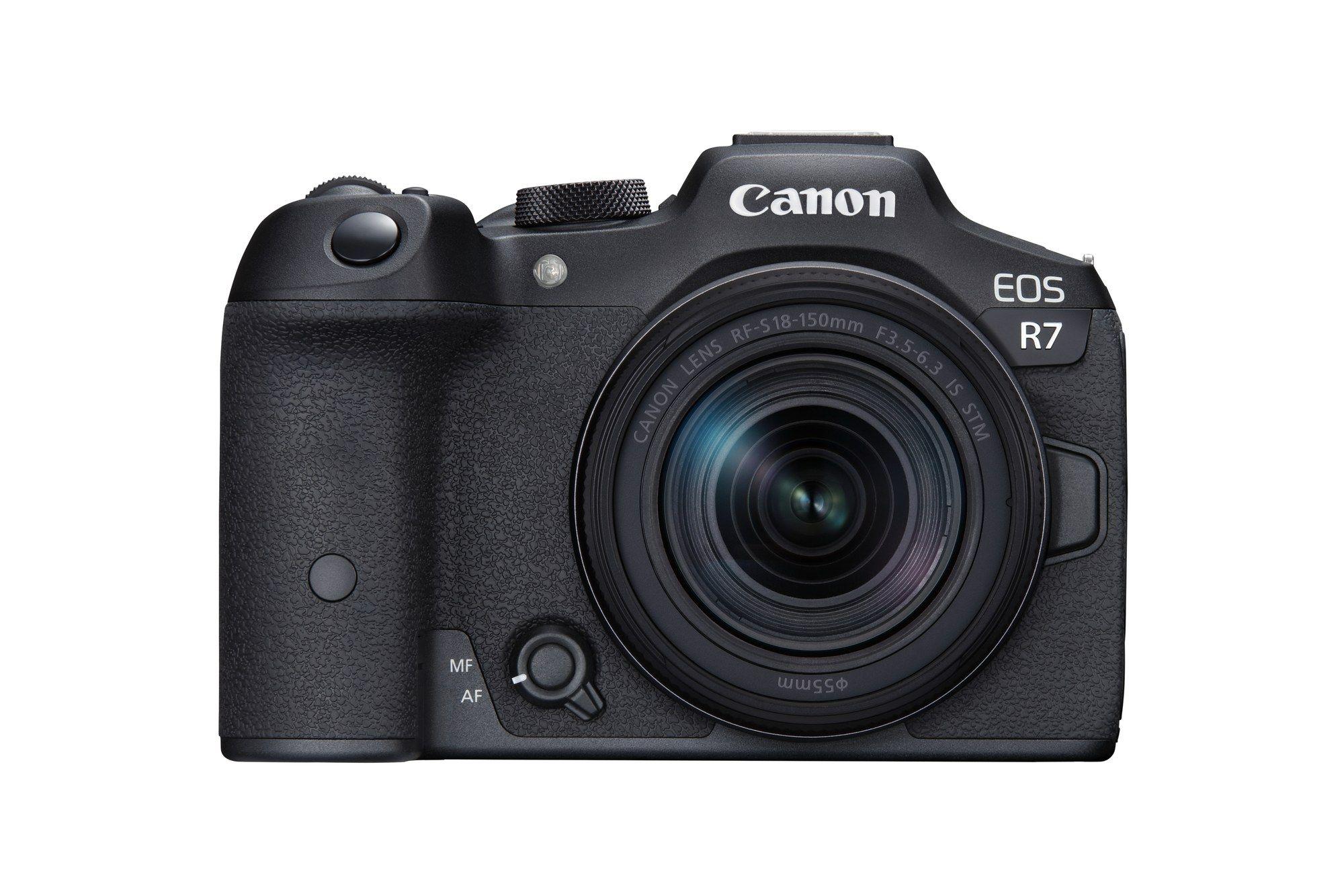 Câmara Mirrorless CANON EOS R7 + RF-S 18-150mm IS STM (1620000 dot - 2.0/3.2 Gen 2 - Preto)