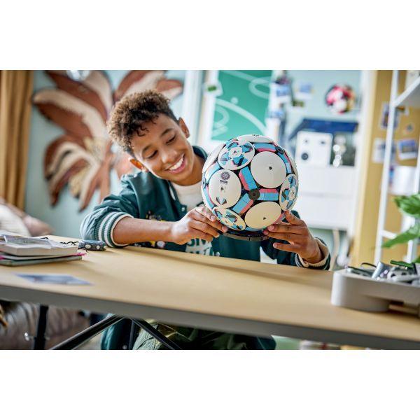 LEGO 43019 Editions Bola de Futebol (10+ anos - 1498 peças), miniatura 4