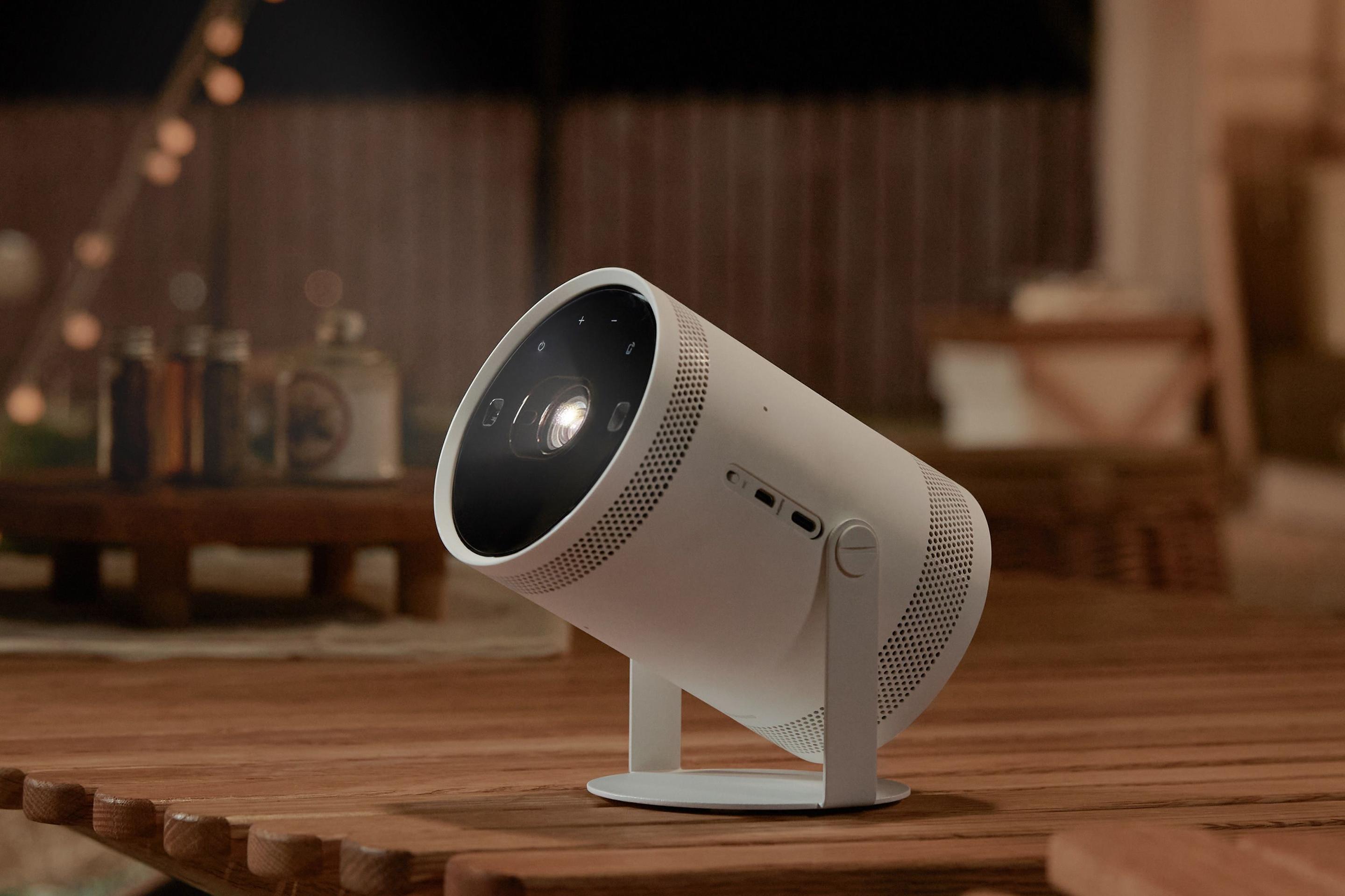 Projetor SAMSUNG The Freestyle 2.ª Geração (1920 x 1080 - 762-2540 mm - Tizen - Branco) — miniatura 2