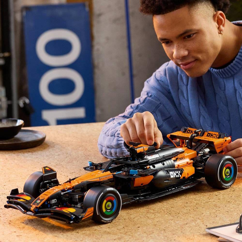 LEGO 42228 Technic Carro de F1® McLaren MCL39 (18+ anos - 1675 peças), miniatura 6