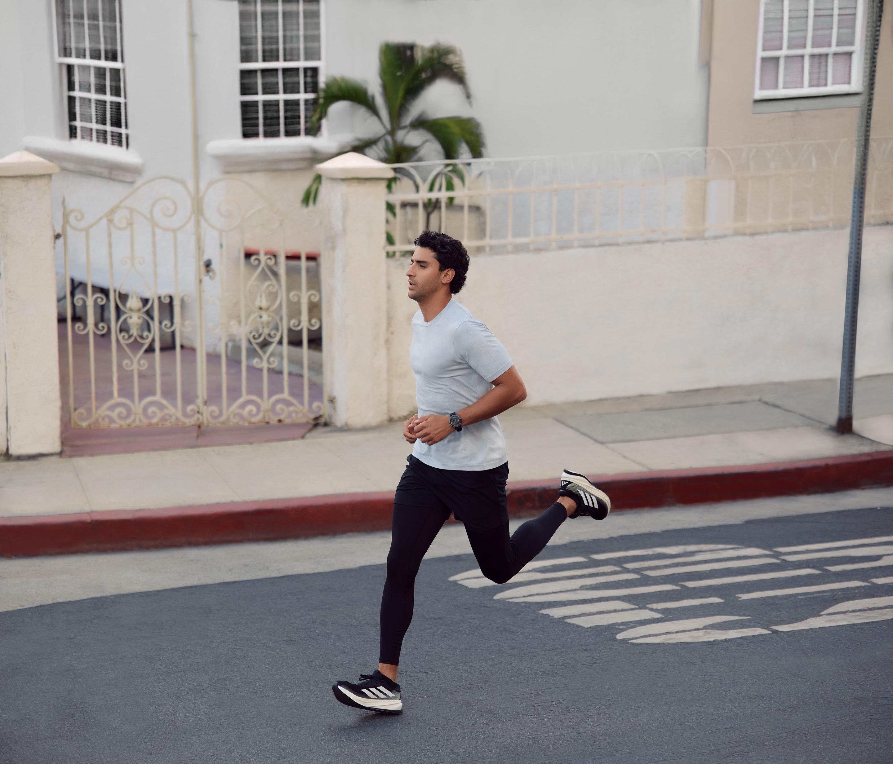 Smartwatch AMAZFIT Active Max (1,5" AMOLED - 5 ATM - Preto) — miniatura 20