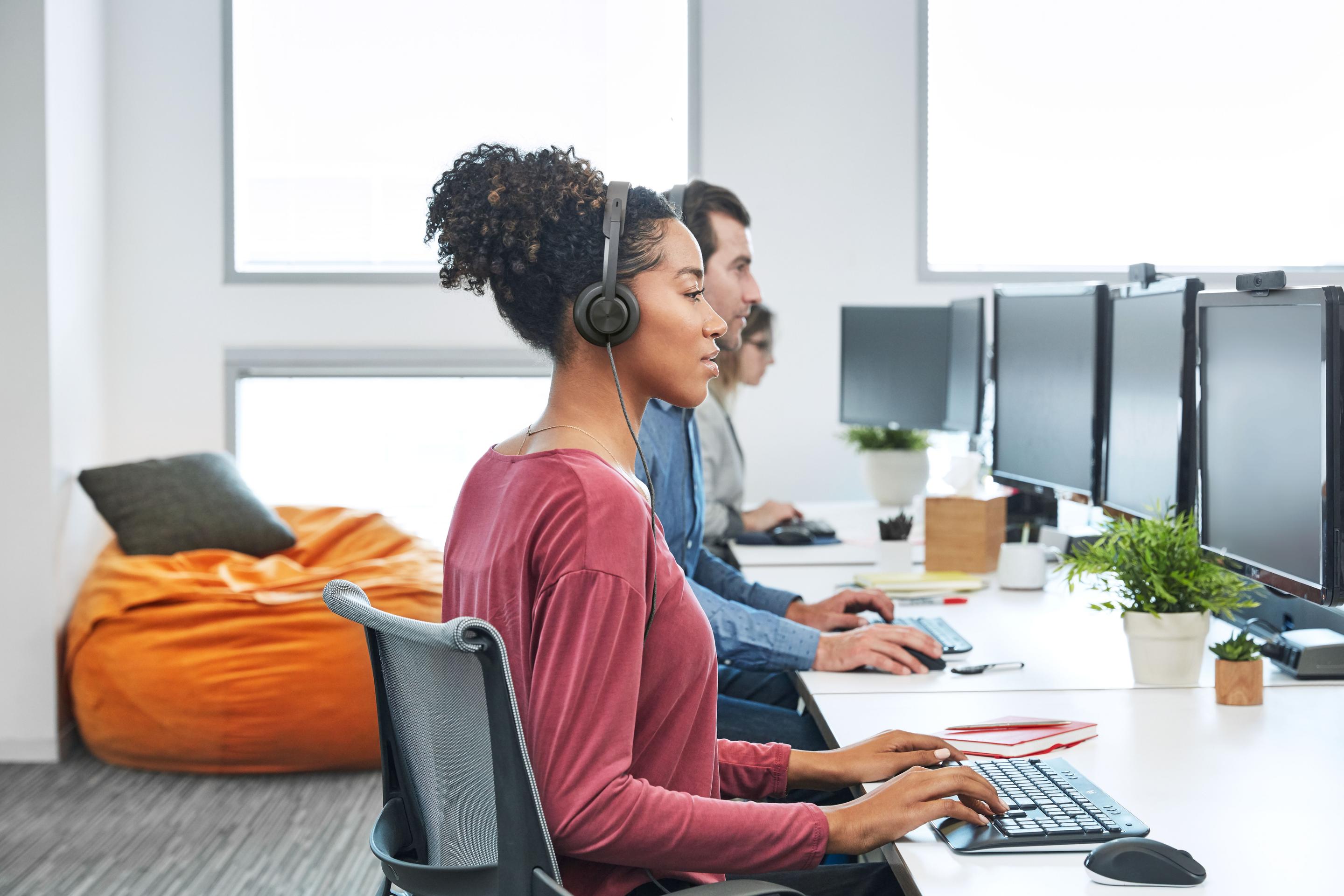 Headset LOGITECH Zone Wired Teams (Binaural - Com fios - Supra-aural - Grafite) — miniatura 12