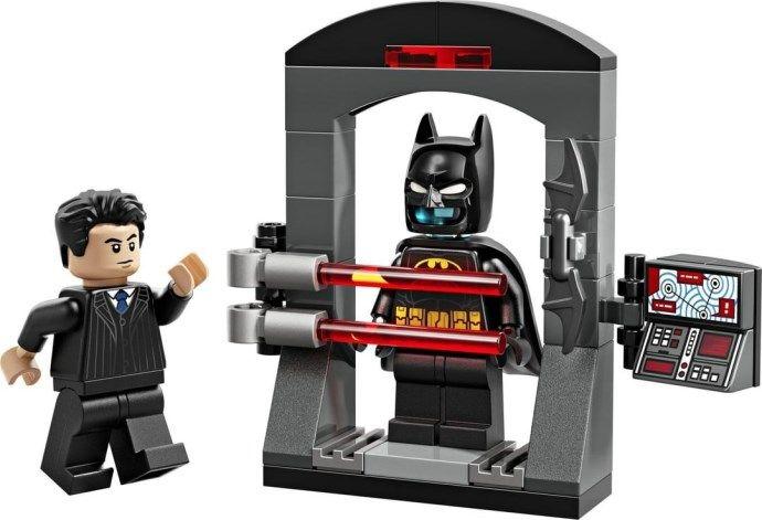 LEGO 30726 DC Comics Super Heroes Bruce Wayne and the Batsuit (7+ anos - 35 peças)