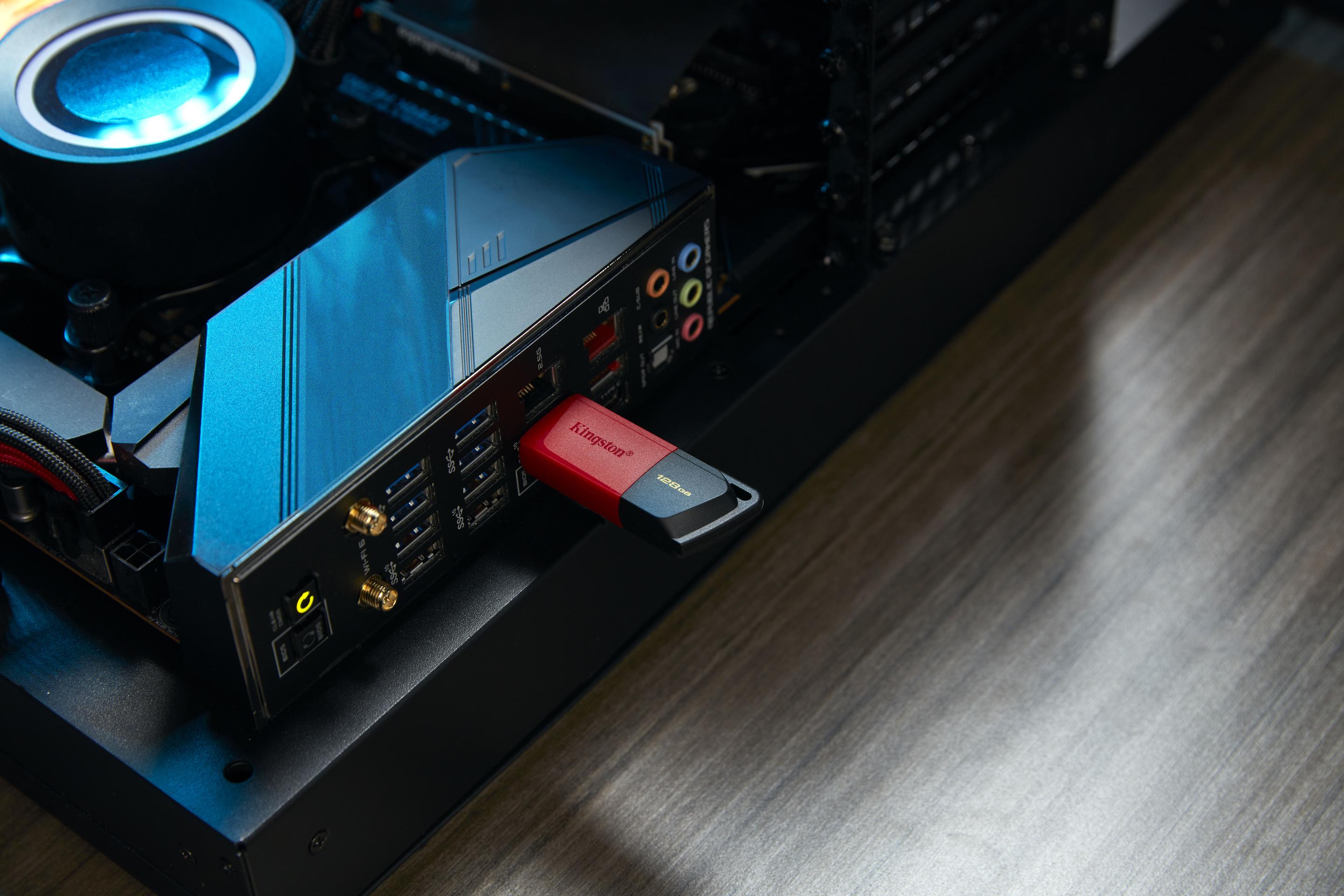 Pen USB KINGSTON DataTraveler Exodia M (128 GB - USB Type-A - 3.2 Gen 1 - Preto e Vermelho) — miniatura 10