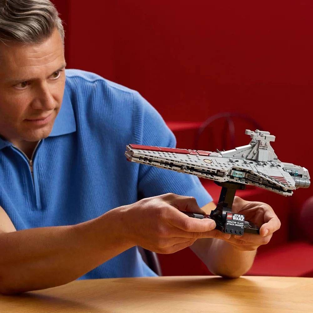 LEGO 75441 Star Wars Attack Cruiser™ de Classe Venator (18+ anos - 643 peças) — miniatura 6