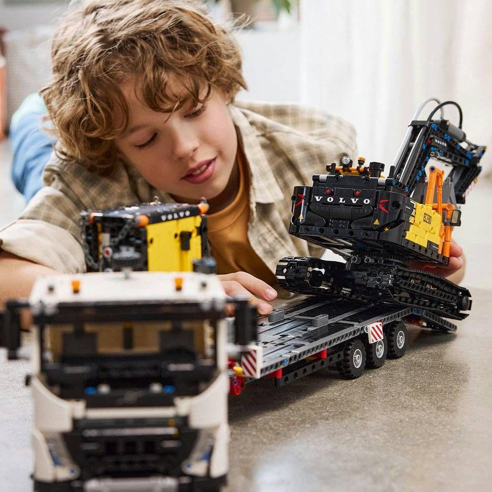 LEGO 42175 Technic Camião Volvo FMX e Escavadora Elétrica EC230 (10+ anos - 2274 peças) — miniatura 6
