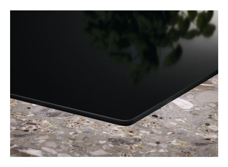 Placa de Indução de Encastre ELECTROLUX EIT61336CB (3 zonas - 7200 W - Vidro-cerâmica - Preto) — miniatura 4