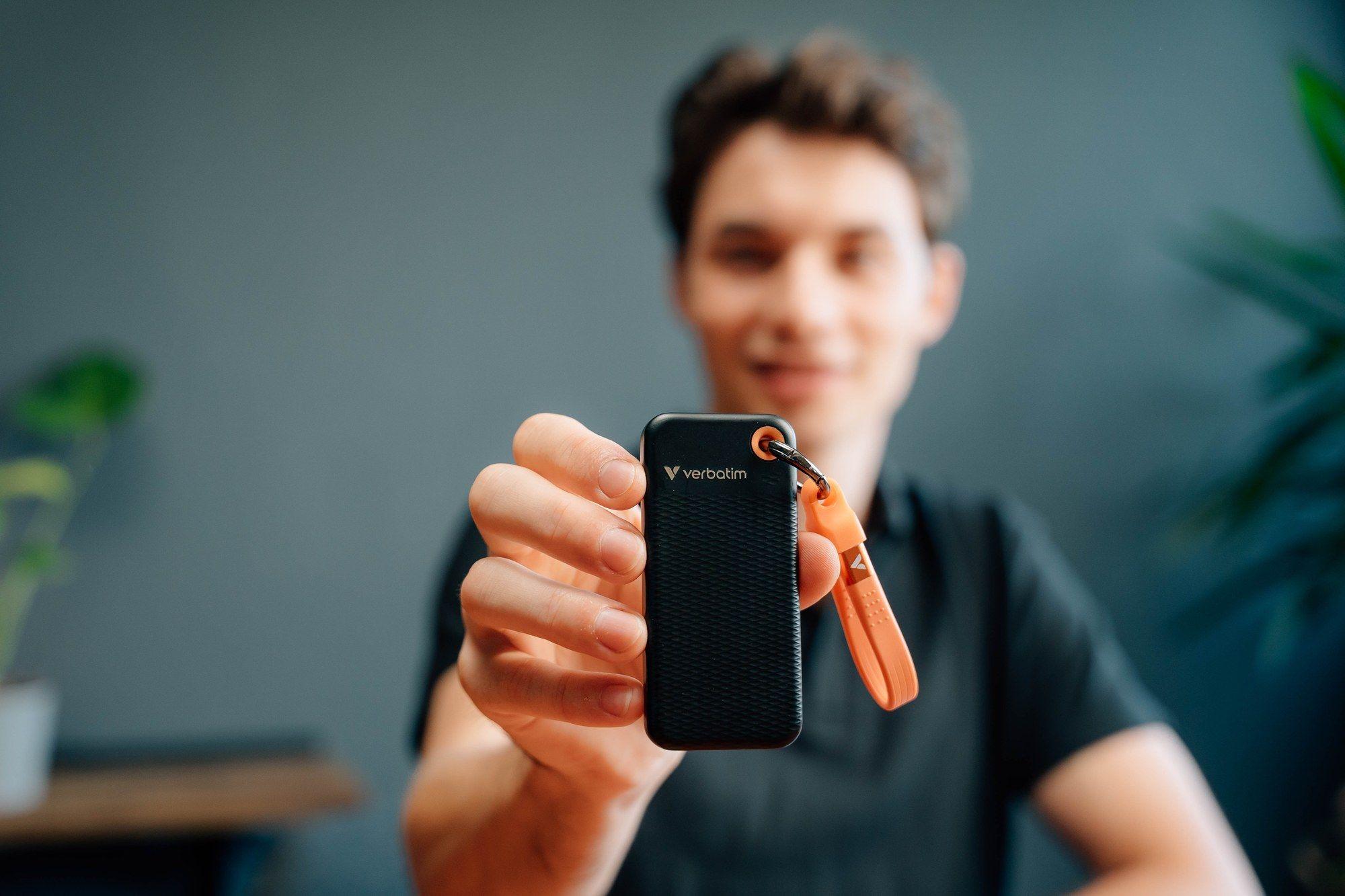 SSD VERBATIM 32193 Pocket (1 TB - M.2 - USB Type-C, USB 3.2 Gen 2 - Preto e Laranja), miniatura 4