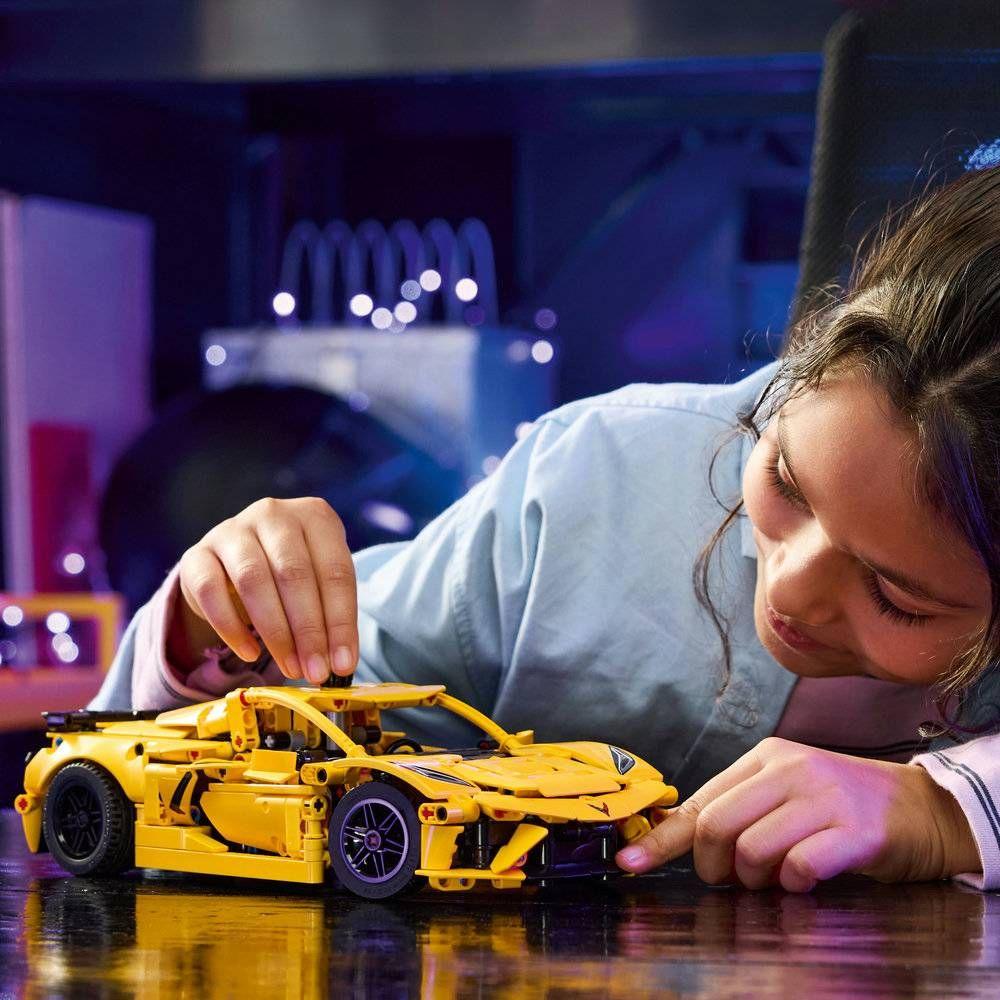 LEGO 42205 Technic Chevrolet Corvette Stingray (9+ anos - 732 peças) — miniatura 5