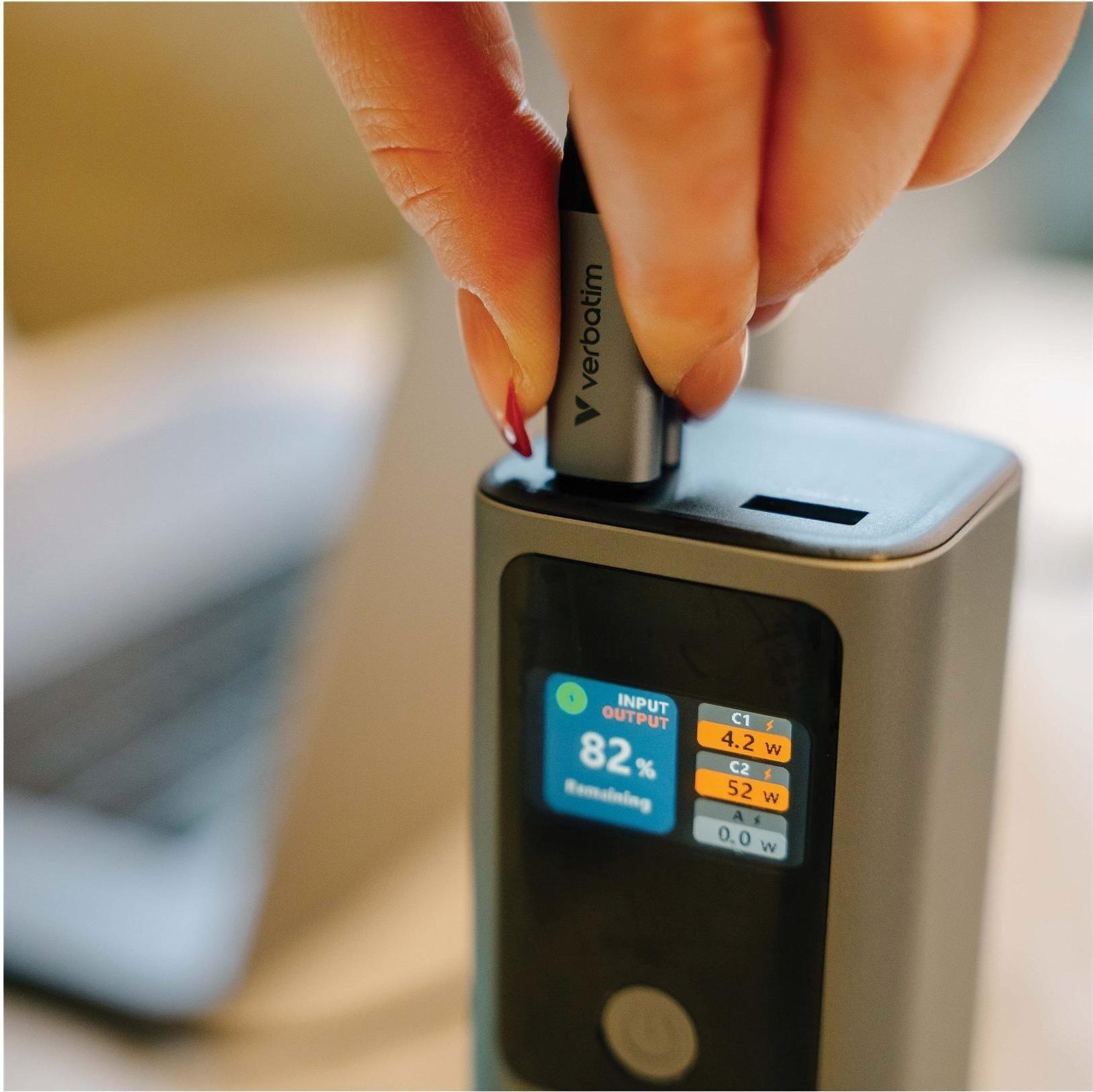Bateria Externa VERBATIM Charge 'n'Go 32269 (27000 mAh - 99,9 Wh - Até 140 W - Cinzento)