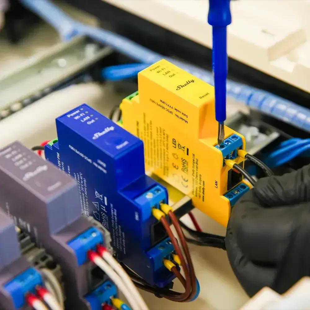 Controlador de Iluminação LED SHELLY Pro RGBWW PM (Plástico - Amarelo) — miniatura 5