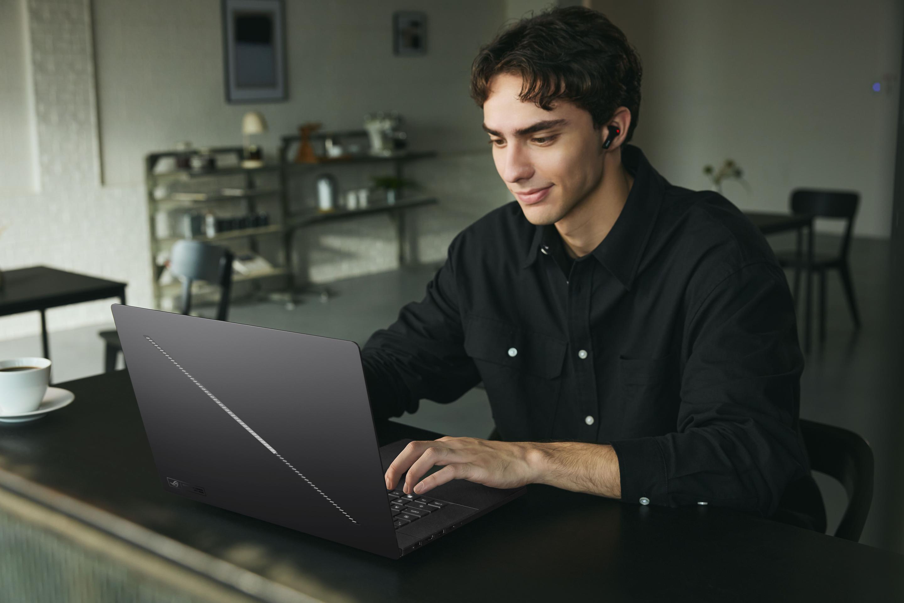 Portátil Gaming ASUS ROG Zephyrus G16 GU606AR-TB107W (Intel Core Ultra - Intel Core Ultra 9 386H - 16" - Cinzento) — miniatura 7